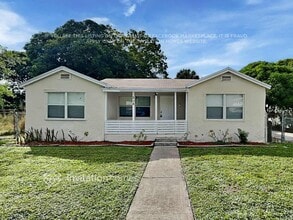 Building Photo - 314 SW 4th Ave