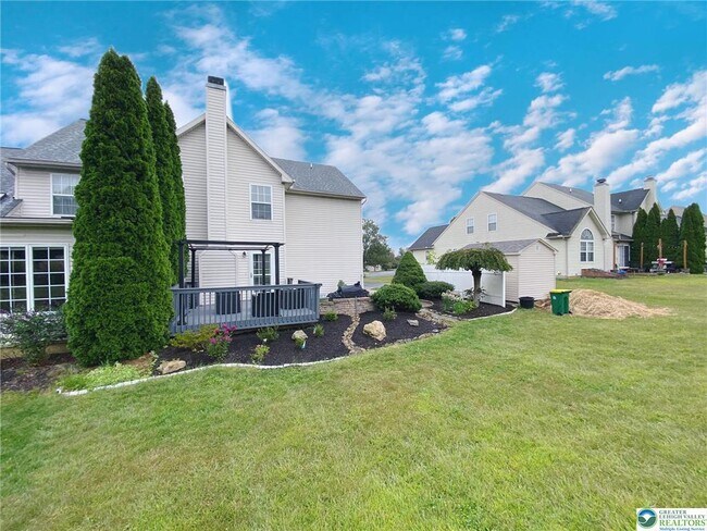Building Photo - 2150 Rolling Meadow Dr
