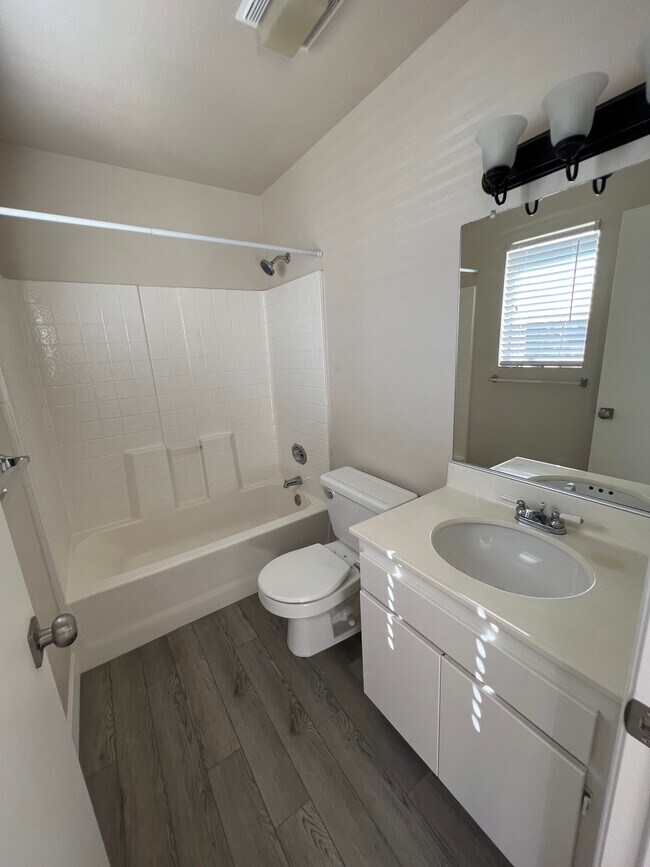 Secondary master bath - 28 Santa Barbara Ct