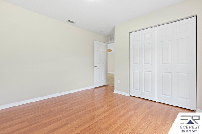 Building Photo - 9 Sea Beacon Pl