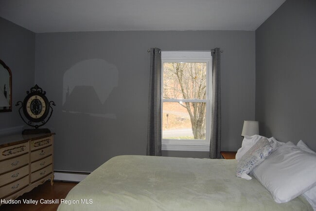 Building Photo - 7 Harmon Heights Rd