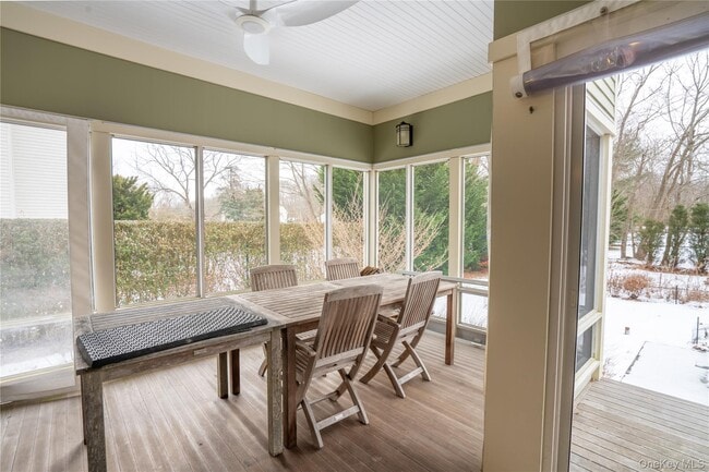 Building Photo - 460 Bay Ave