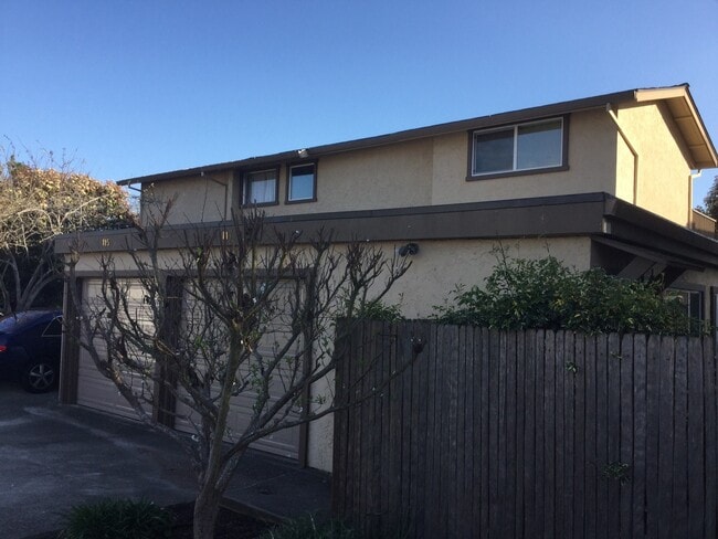 Building Photo - 2 Story Condo in Seascape with 1 car Garage