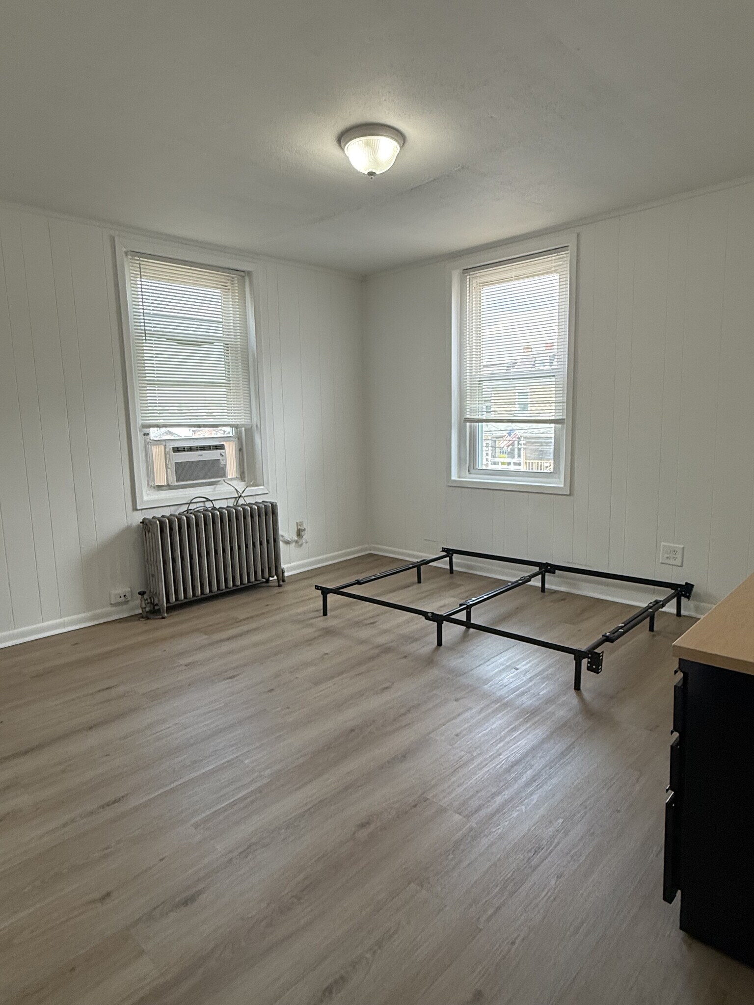 Building Photo - 435 Montclair Ave