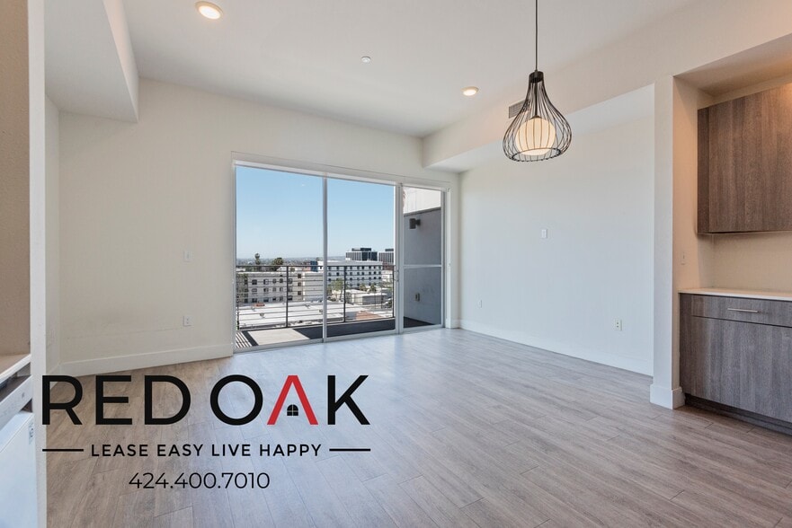 Primary Photo - 1331 W 7th St