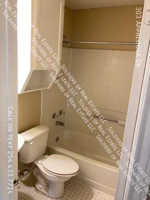 Building Photo - 303 Appaloosa Dr