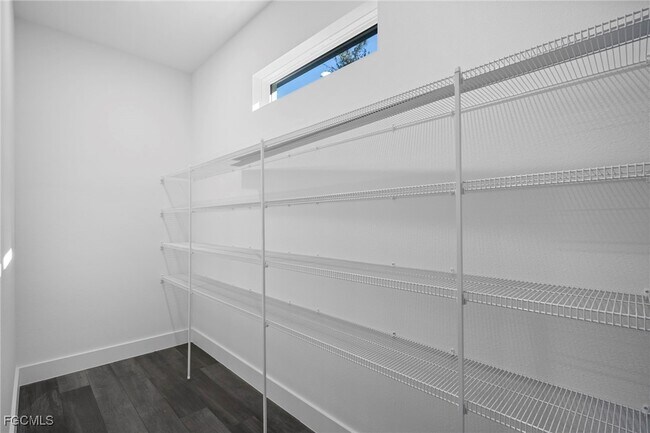 Building Photo - 4469 Enid Ln