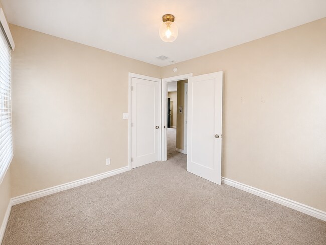 Building Photo - 440 E Puente St