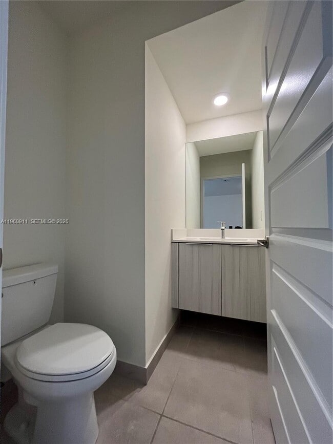 Building Photo - 4935 NW 84th Ave