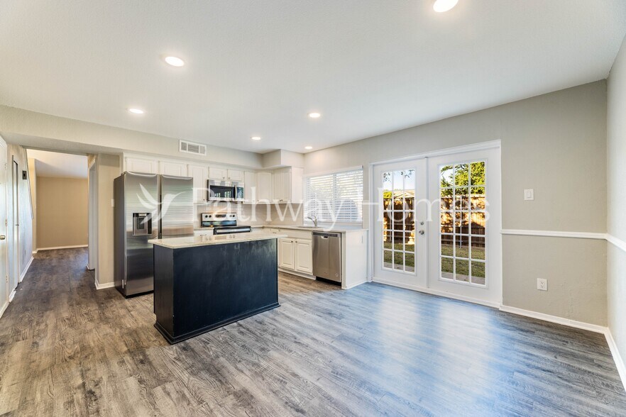 Building Photo - 4064 Lonesome Trail