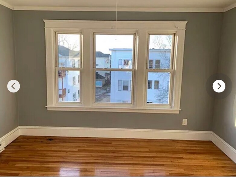 Building Photo - 7 Fairbanks St