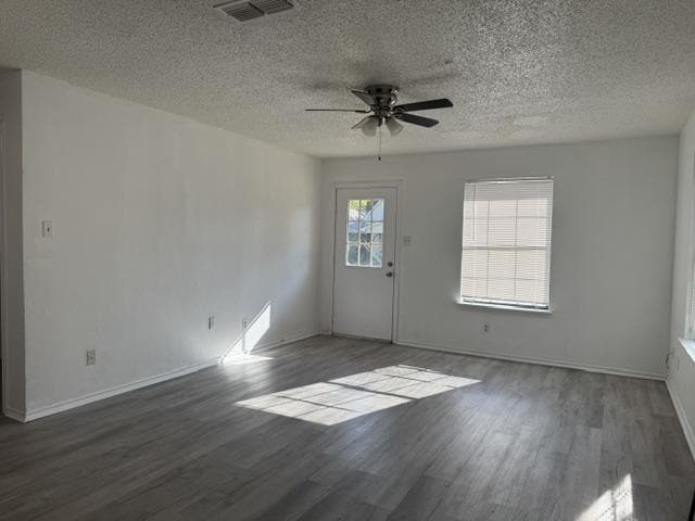 Building Photo - 513 Rose St