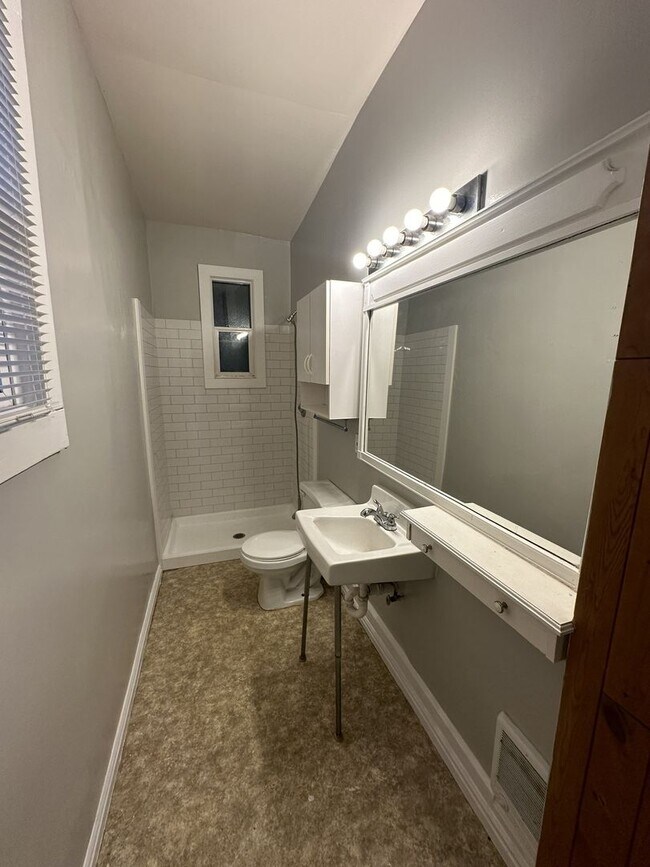 Building Photo - Washington Blvd