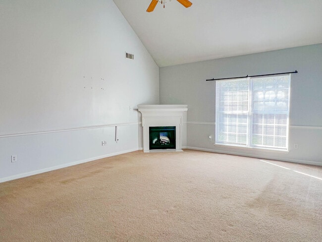 Building Photo - 6117 Independence Way