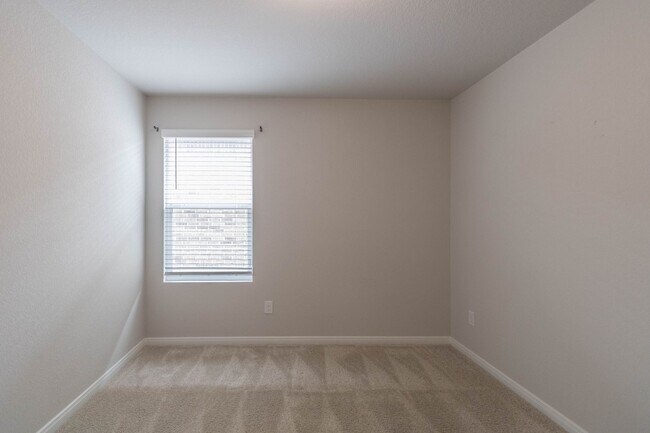 Building Photo - 239 Fall Aster Dr