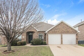 Building Photo - 122 Lonesome Dove Ln