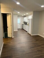 Building Photo - 1355 Southwinds Dr