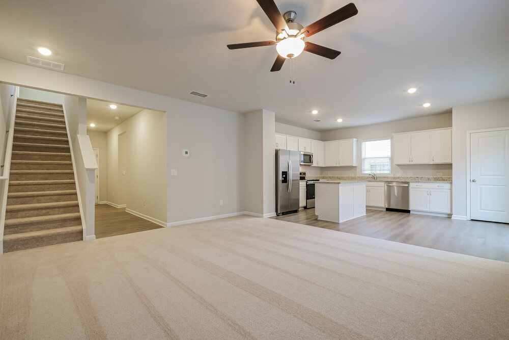 Building Photo - 3064 Orwell Dr SE