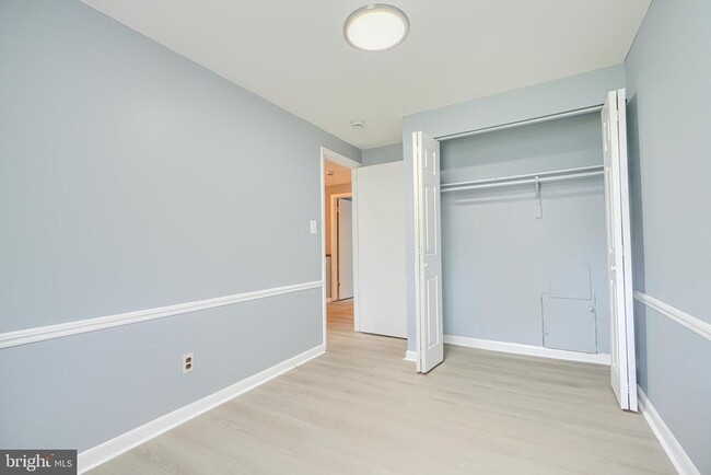 Building Photo - 1205 Ashland Ave