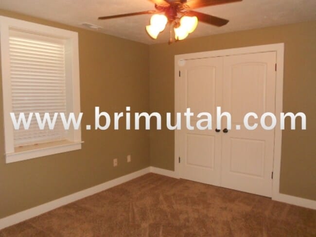 Building Photo - 1341 E Kensington Ave