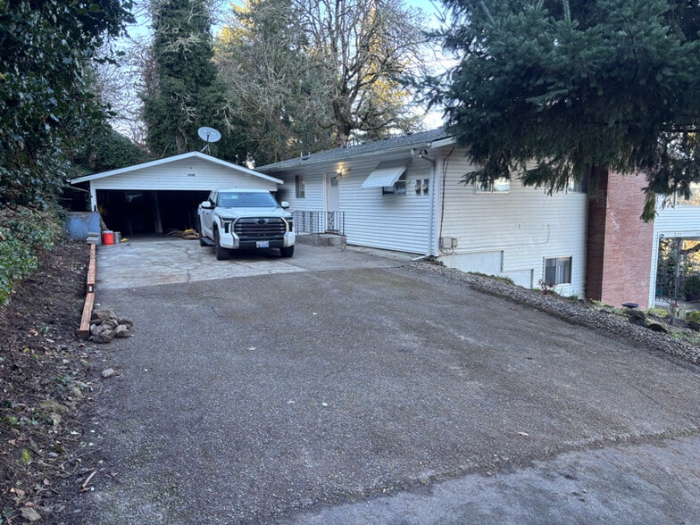 Building Photo - 2145 Webb St