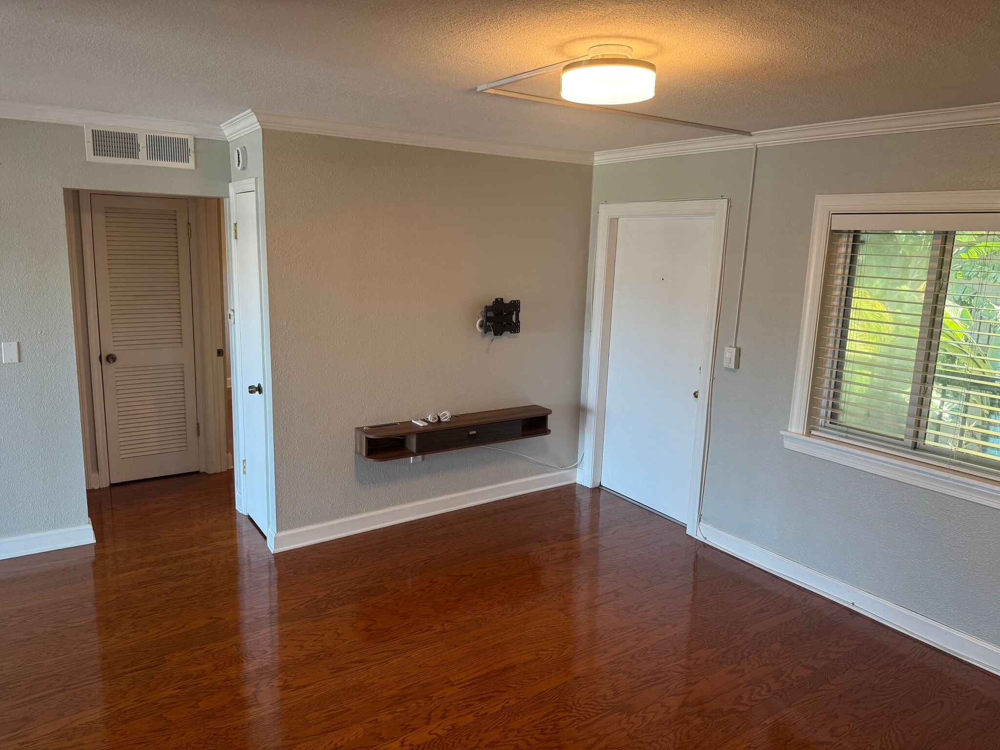 Building Photo - 3232 S Macdill Ave