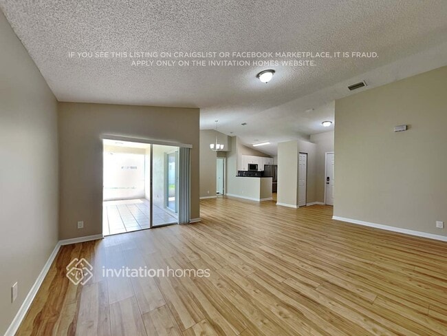 Building Photo - 224 W Riverbend Dr