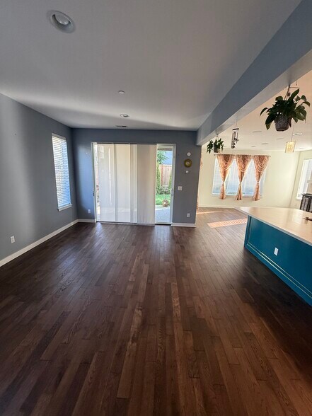 Building Photo - 3528 192nd Pl SE