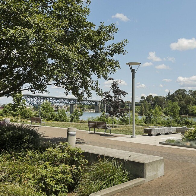 Building Photo - 841 S Gaines St