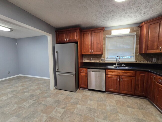 Building Photo - 6957 Bone Creek Dr