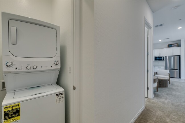 Building Photo - 988 Edinburgh Flds Ct