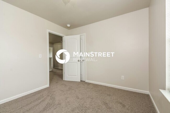 Building Photo - 3 Bedroom Pet-Friendly Home in Browns Summit, NC with Main Street Renewal