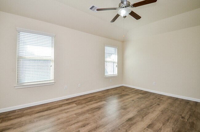 Building Photo - 10926 Clearsable Ln