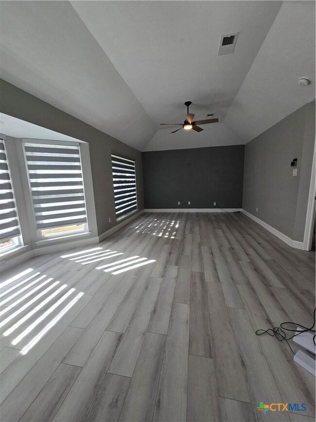 Building Photo - 2850 Bent Tree Dr