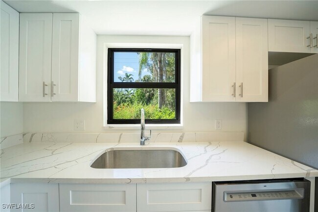 Building Photo - 17455 Overhill Dr