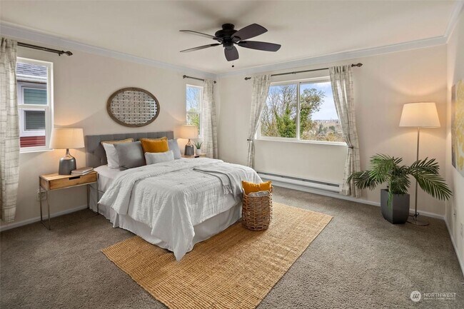 Building Photo - Immaculate Home in the Heart of High Point...