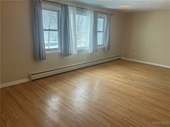 Building Photo - 781 Campbell Blvd