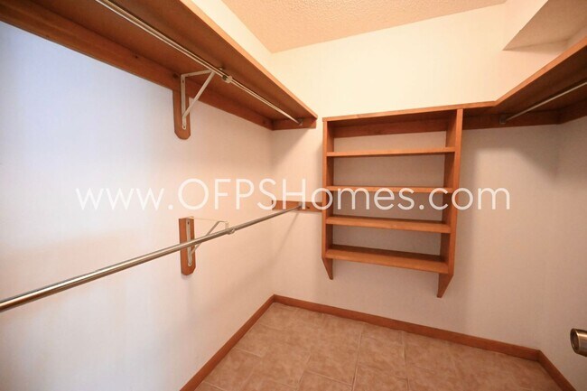 Building Photo - Ranch Style Home in Niceville