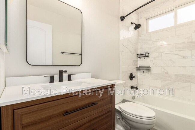 Building Photo - 1328 S Sabino Dr