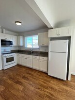 Building Photo - 4172 S Hobart Blvd