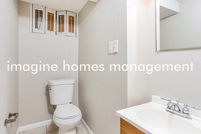 Building Photo - Pet-Friendly 3 Bedroom Home in Ballwin