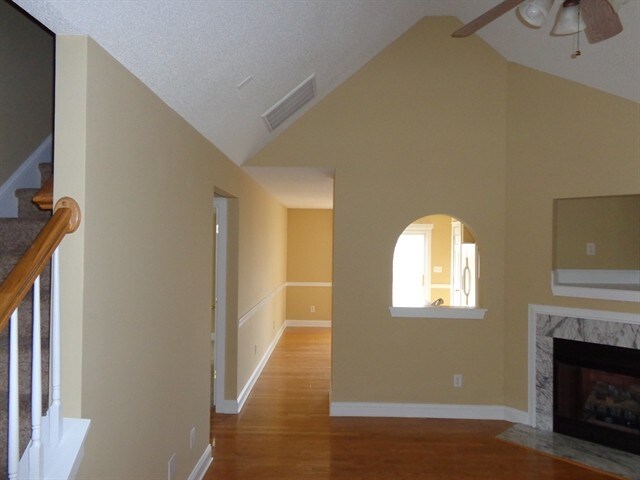 Building Photo - 13315 Glencreek Ln