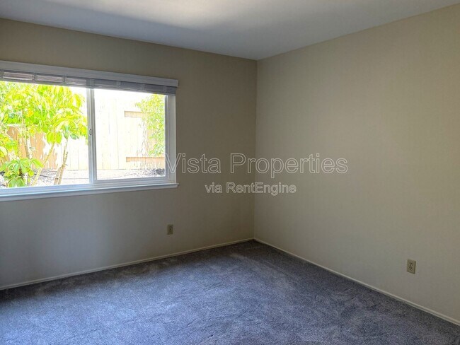 Building Photo - 12480 Escala Ln