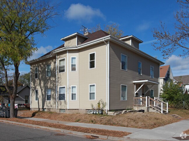 Primary Photo - 2701 Aldrich Ave N