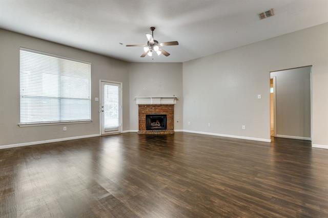 Building Photo - 15858 Durango Dr