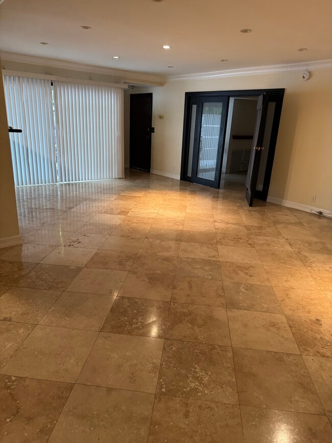 Building Photo - 11370 W Sunset Blvd