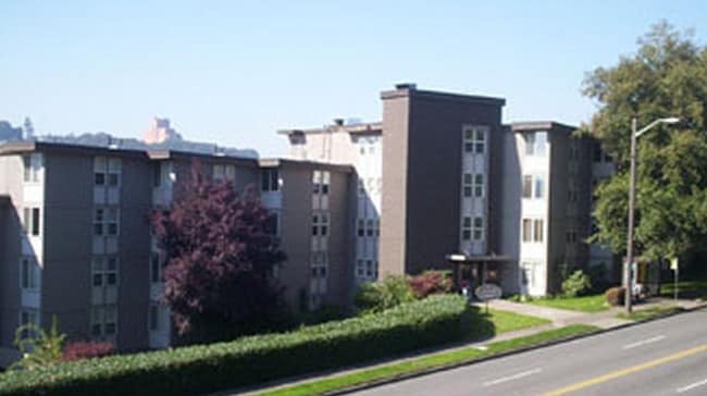 Primary Photo - The Century House Apartments
