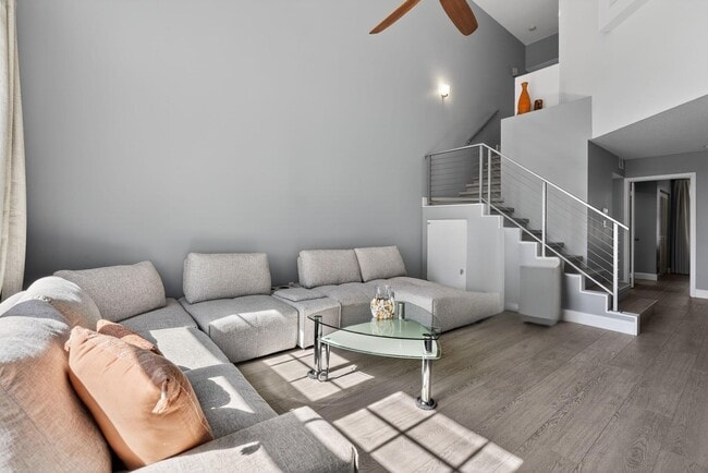 Building Photo - 805 Mainsail Cir