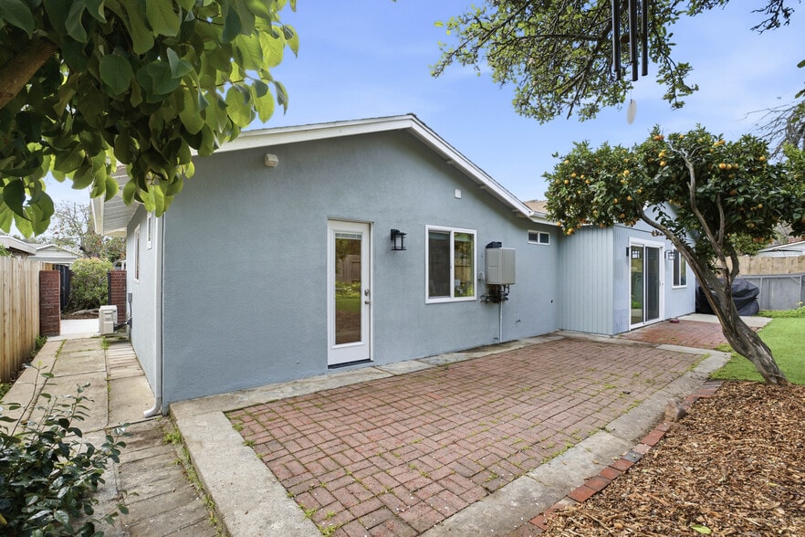 Building Photo - 1238 Coral St