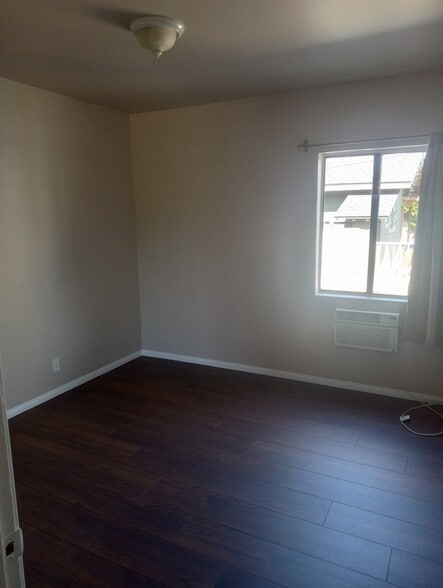 Building Photo - 11617 Archwood St